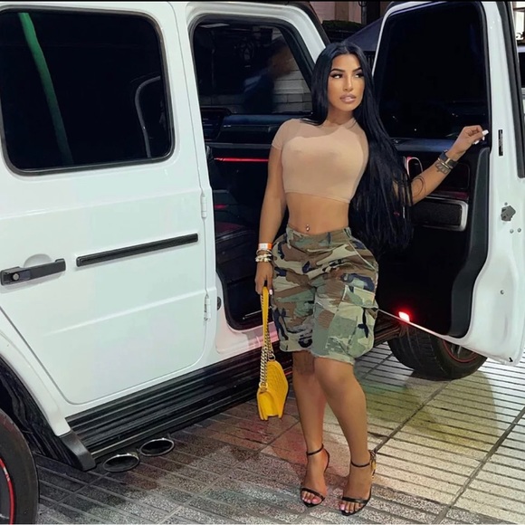 Gallery Dept Camo Shorts - Picture 4 of 6